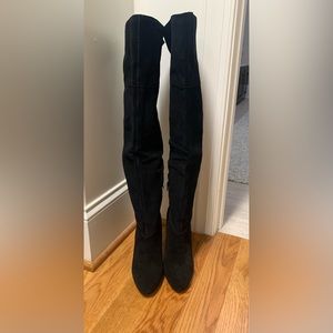 Suede boots